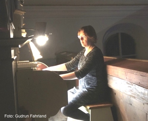 Susanne Schaak an der Orgel Susanne Schaak an der Orgel